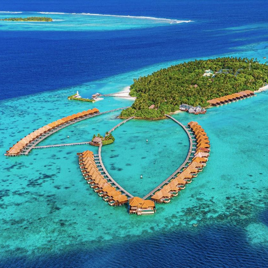 Ayada Maldives Resort | Ferien in luxuriösen Wasserbungalows