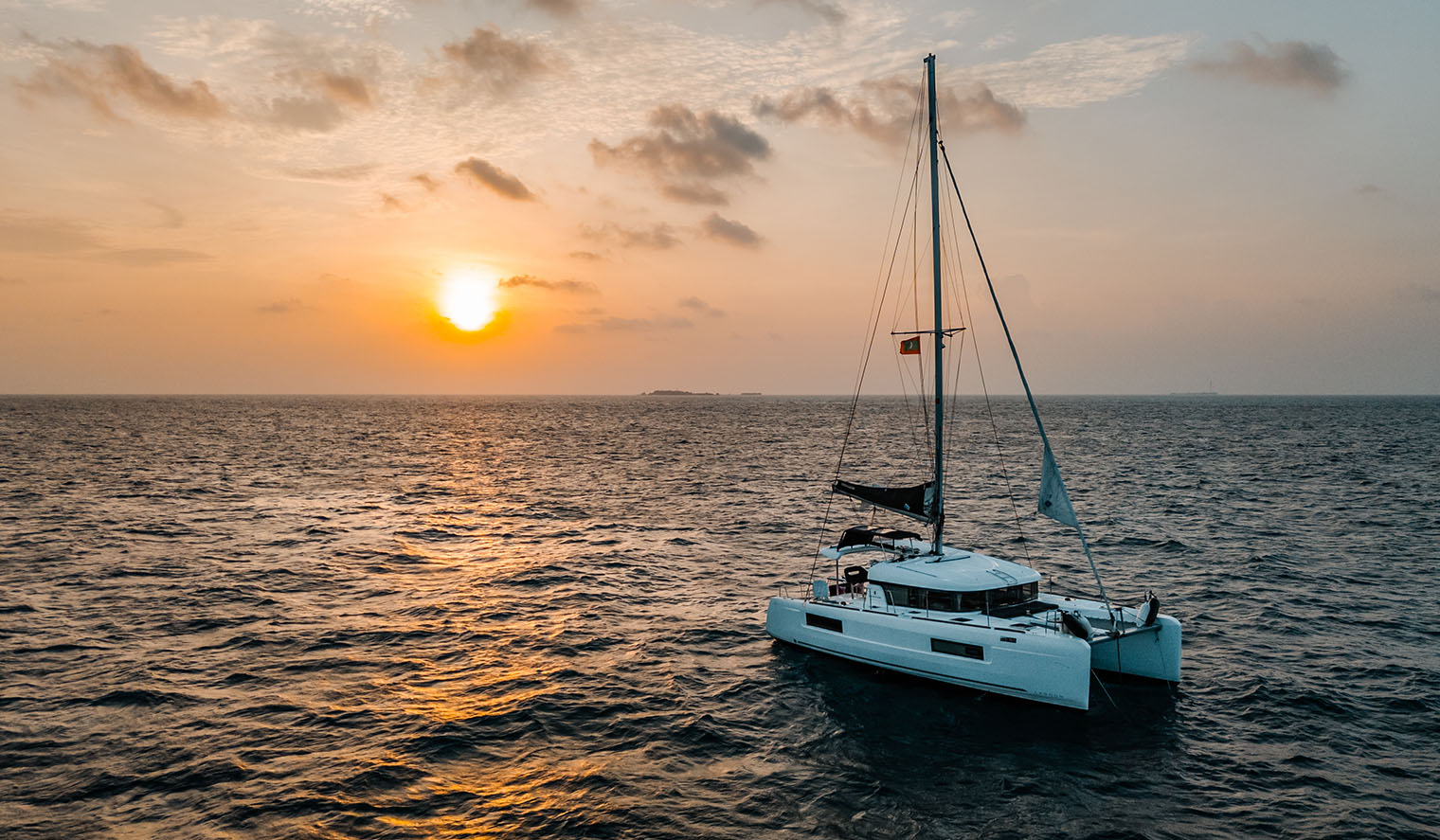 Sonnenuntergang Full Charter Malediven